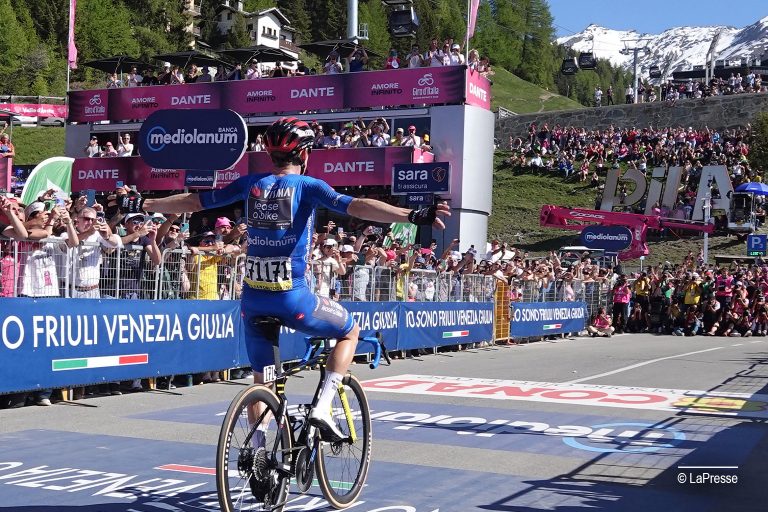 Vingegaard Giro Rosa